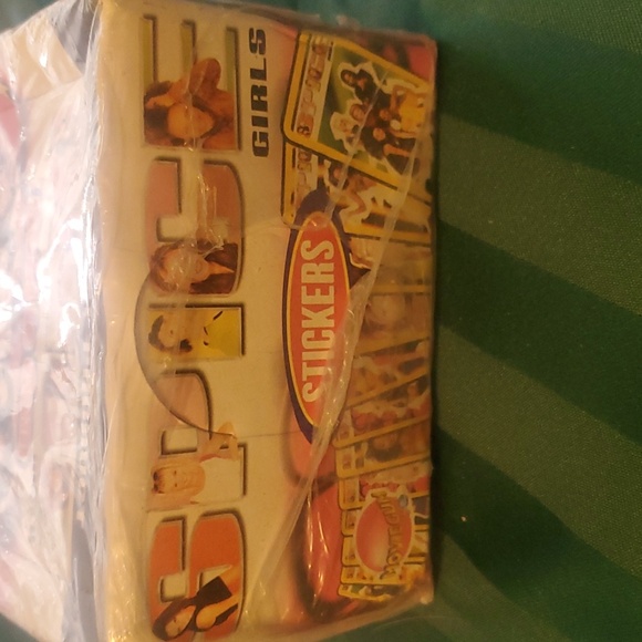 1997 sealed chupa chupa bubble gum sticker box - Picture 3 of 3